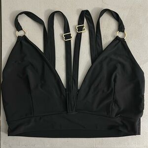 PrettyLittleThing Strappy Bralette (10)